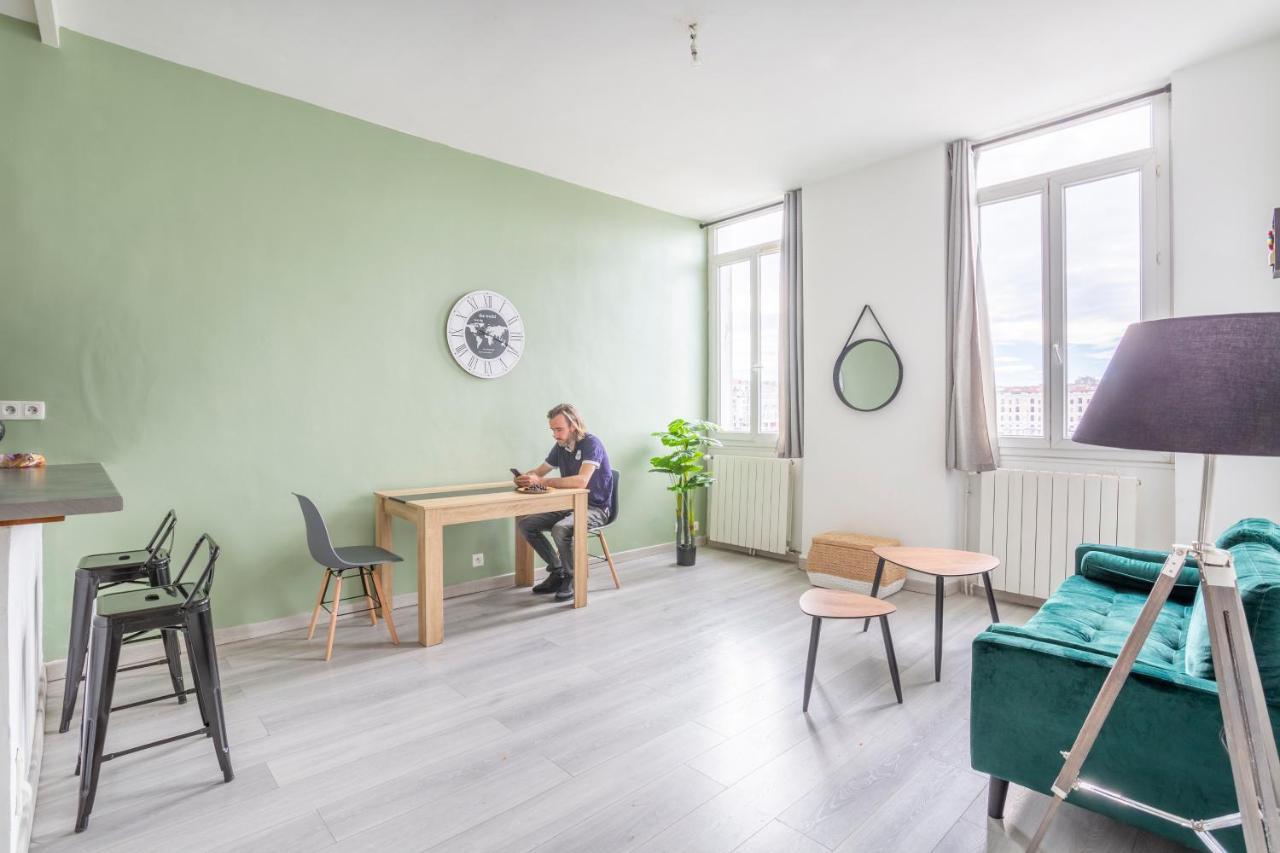 מרסיי Hostel Ambassade Bretonne Vieux-Port מראה חיצוני תמונה